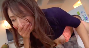 【美人 人妻母NTR】美熟女が優しく相談に乗る息子の担任に心を許してズルズル不倫関係に...息子への罪悪感？関係ない