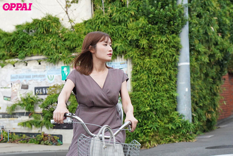 【リアル実録】 子供を保育園に送迎後の9時間。送迎で汗ばんだママチャリ人妻の乳首こねくり回しビンカン即イキ早漏体質に開発して何度も何度も生ハメした 藤森里穂 OPPAI/pppe00191 藤森里穂 -熟女 人妻 不倫 寝取られ-