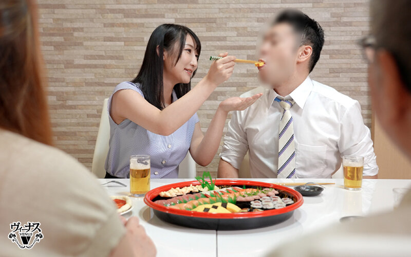 【永久保存版 神作品】 社内一キレイな先輩女子が早く結婚しろとうるさい両親を安心させるために恋人のフリを頼んだ後輩男子と実家に行ったら中出しセックスするハメに…何度もイカされて本当に好きになっちゃった 雪代一鳳 女神（ヴィーナス）/vema00236 雪代一鳳 -熟女 人妻 不倫 寝取られ-