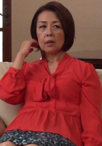 しっとりと落ち着いた佇まいの還暦熟女が、後戻りできない快楽の沼にハマる昭和官能エロドラマ！ 即ヌキ/h_1724a095g00006