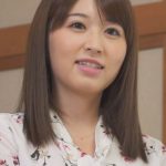 こたつの下で継母にイタズラ！ネイキを立てる親父を横目にいびつな関係の継母とムスコ！ 即ヌキ/h_1724a103b00006