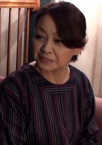 【これ合法？？】 過疎化が進む山間部の田舎道で散歩中のおばさんをアンケート調査とナンパ！ホテルに誘い五十路熟女に孕ませSEX！ 即ヌキ/h_1724a107g00001