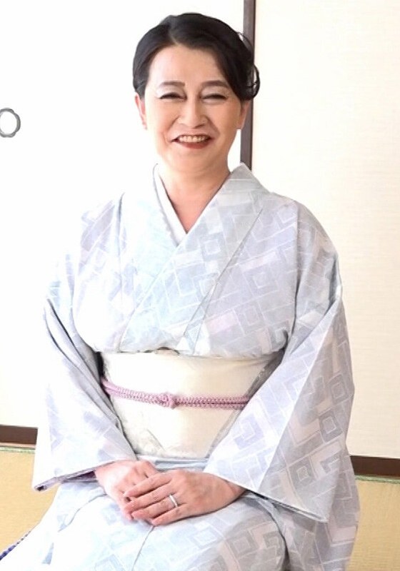 【永久保存版 神作品】 和服姿の爆乳おばさん！アダルトグッズのモニターからあれよあれよのAV出演！緊張から人生最高イキ過ぎ性交！ 即ヌキ/h_1724a108g00001