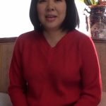 小さな会社を経営する52歳の熟女が会社の為にAV出演を決意！ポッチャリボディに黒々陰毛がエロ過ぎる熟女のアヘ顔めがけて顔射フィニッシュ！ 即ヌキ/h_1724a108g00011