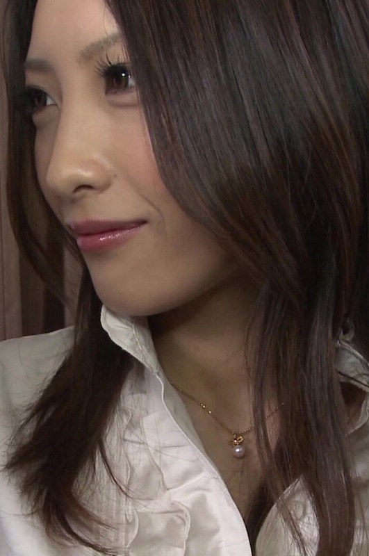 美形奥さんがアナルをいじられ悶絶！！ ティッシュシコレール/h_1825tssr02908